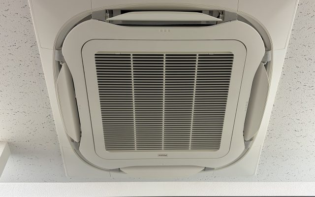 工事後のダイキン天井埋込カセット形 S-ラウンドフロー、ツイン同時マルチ室内機